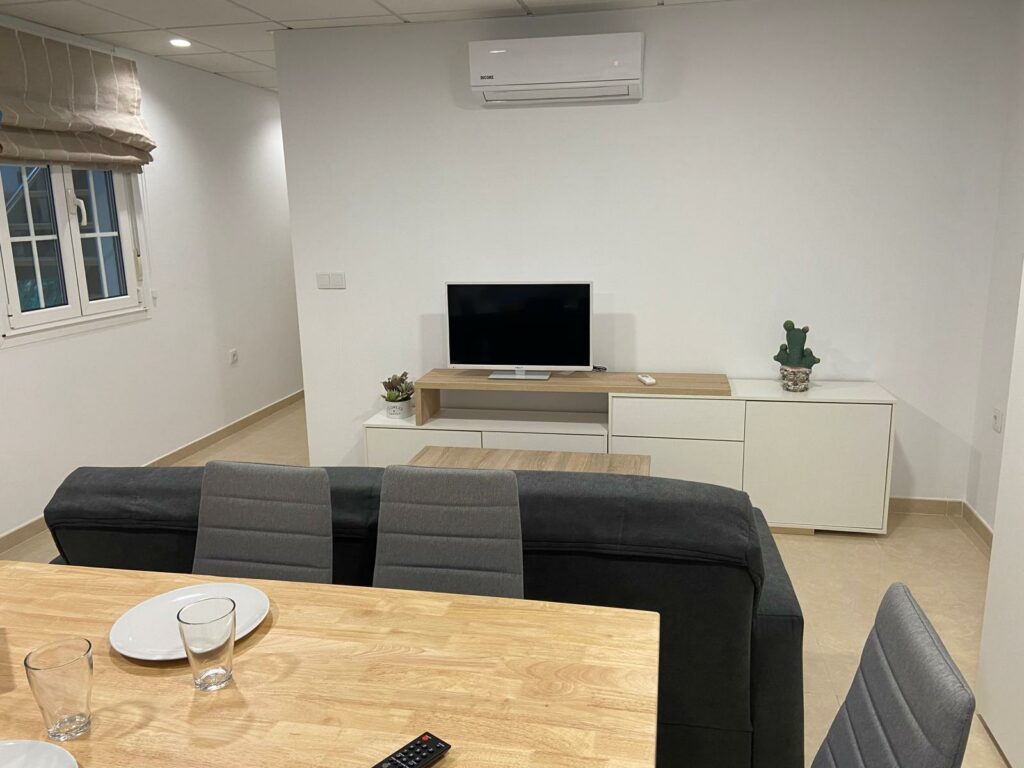 Apartamentos Turisticos Os Arcos- Portomarín Galicia- Apartamento dúplex - SALON 1